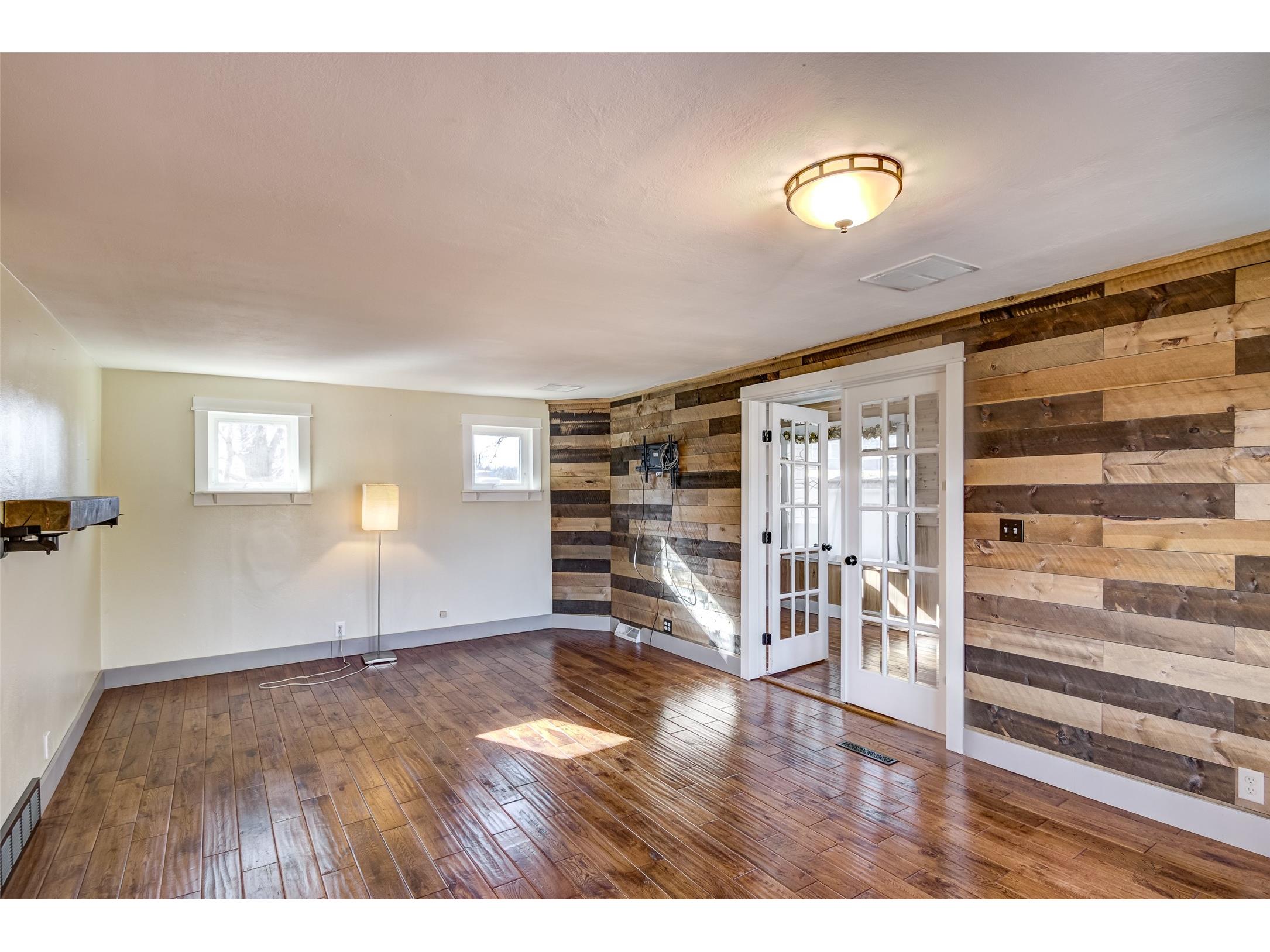 683 W Riverside Avenue Mondovi WI 54755 1599039 image4