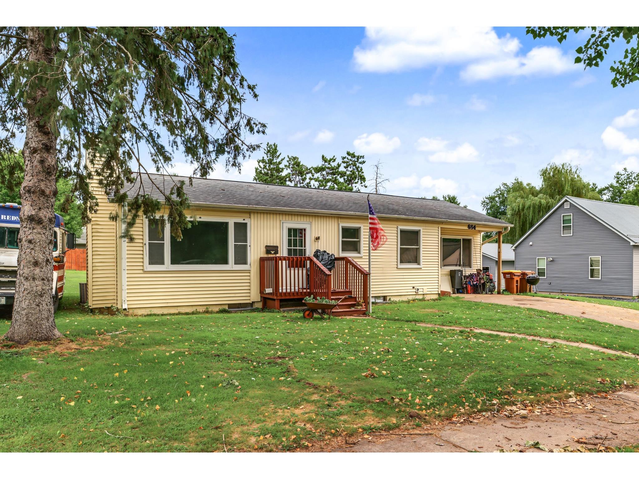 684 N Jackson Street Mondovi WI 54755 1603550 image1