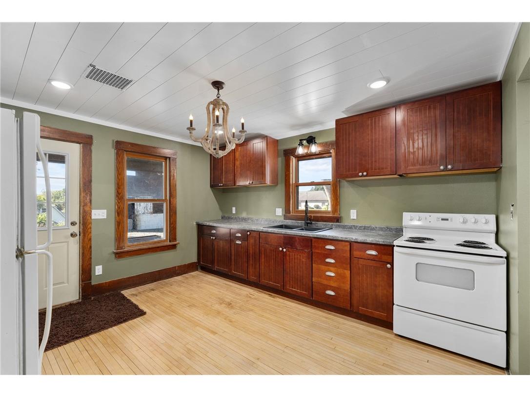 693 E Main Street Mondovi WI 54755 1586313 image12