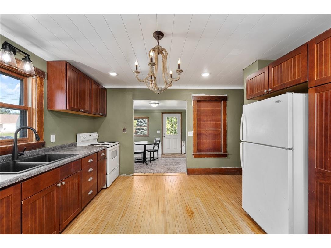 693 E Main Street Mondovi WI 54755 1586313 image9