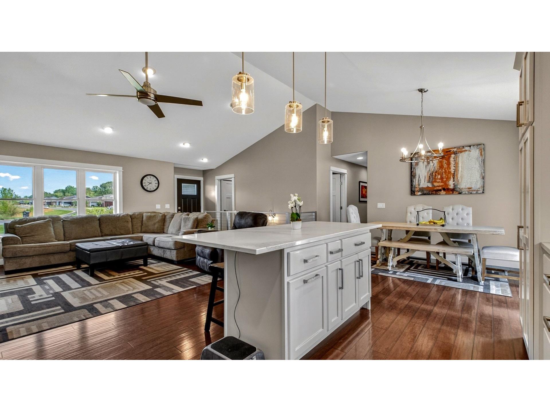 695 Autumn Drive Altoona WI 54720 1601316 image12