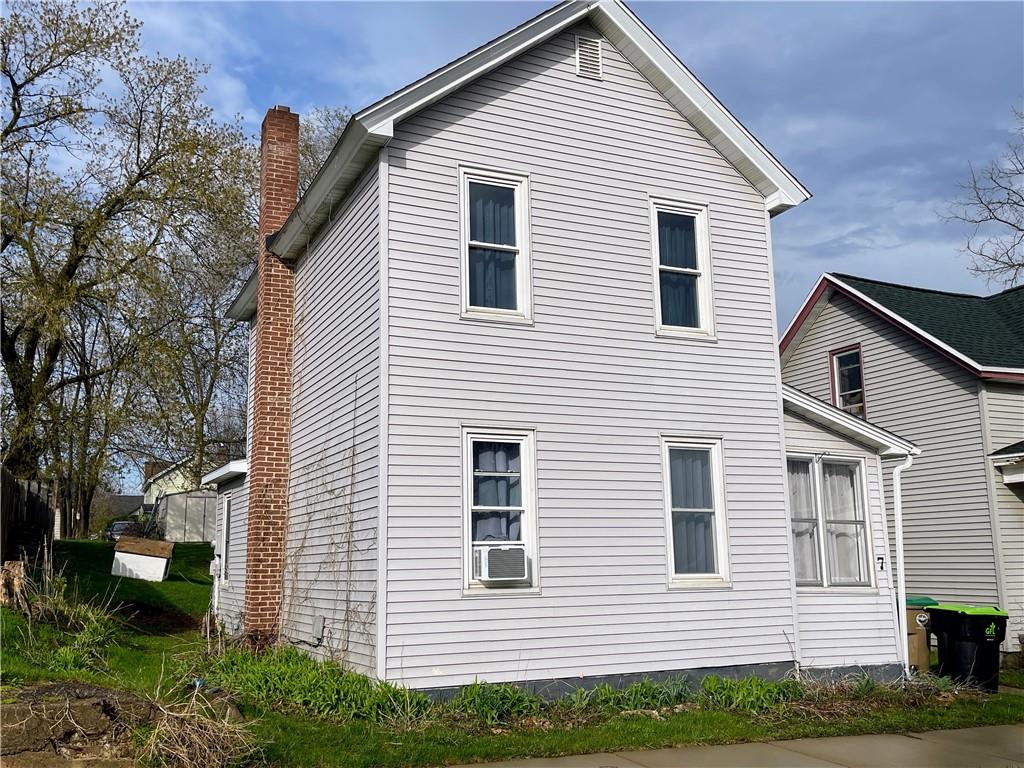 7 S Rural Street Chippewa Falls WI 54729 1572919 image1