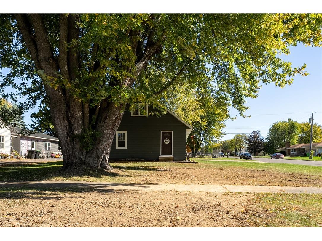 700 N Washington Street Thorp WI 54771 1598010 image23