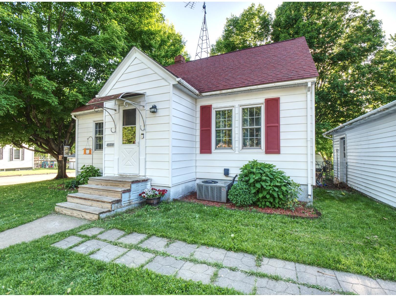 701 Park Avenue Stanley WI 54768 1600985 image2