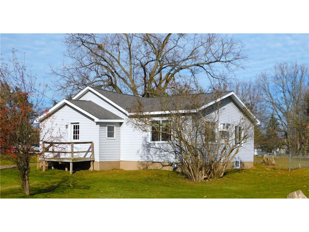 701 Sabin Avenue E Ladysmith WI 54848 1586965 image1