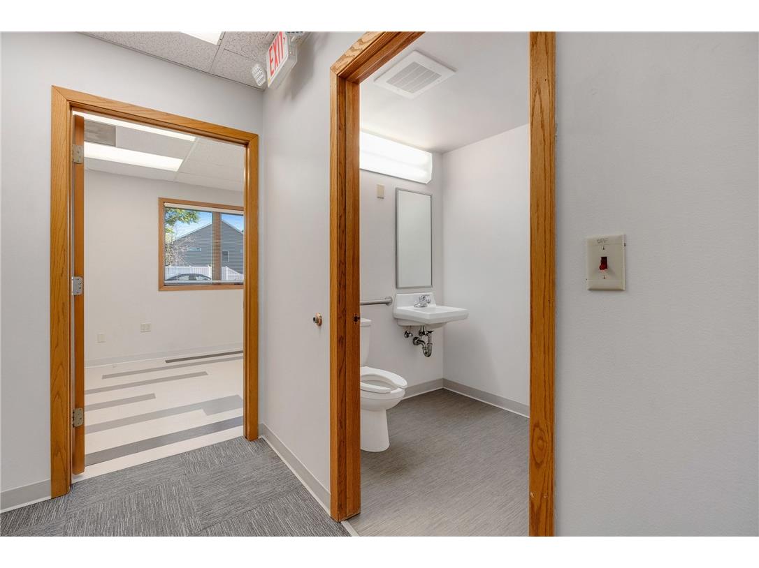 703 W Hamilton Avenue Eau Claire WI 54701 1591313 image24