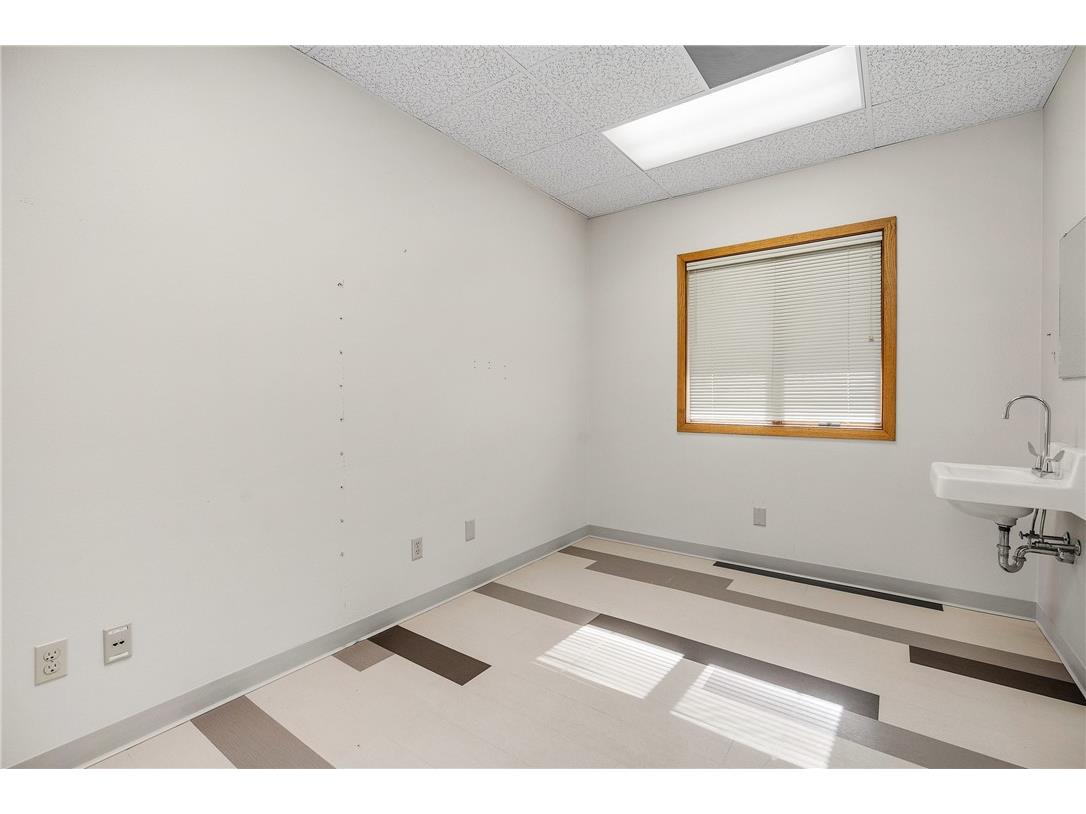 703 W Hamilton Avenue Eau Claire WI 54701 1591313 image25