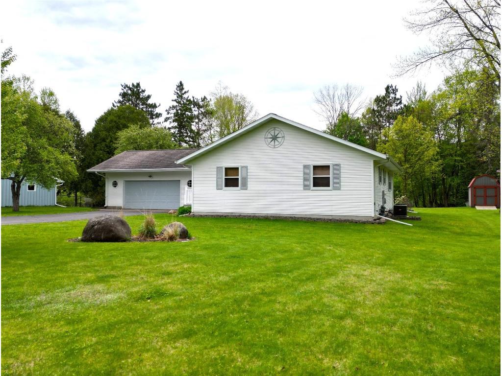 704 Phillips Avenue E Ladysmith WI 54848 - Flambeau 1599677 image28