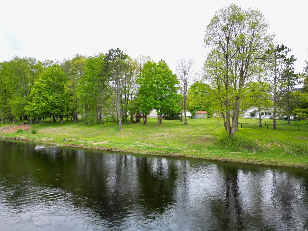 704 Phillips Avenue E Ladysmith WI 54848 - Flambeau 1599677 image36