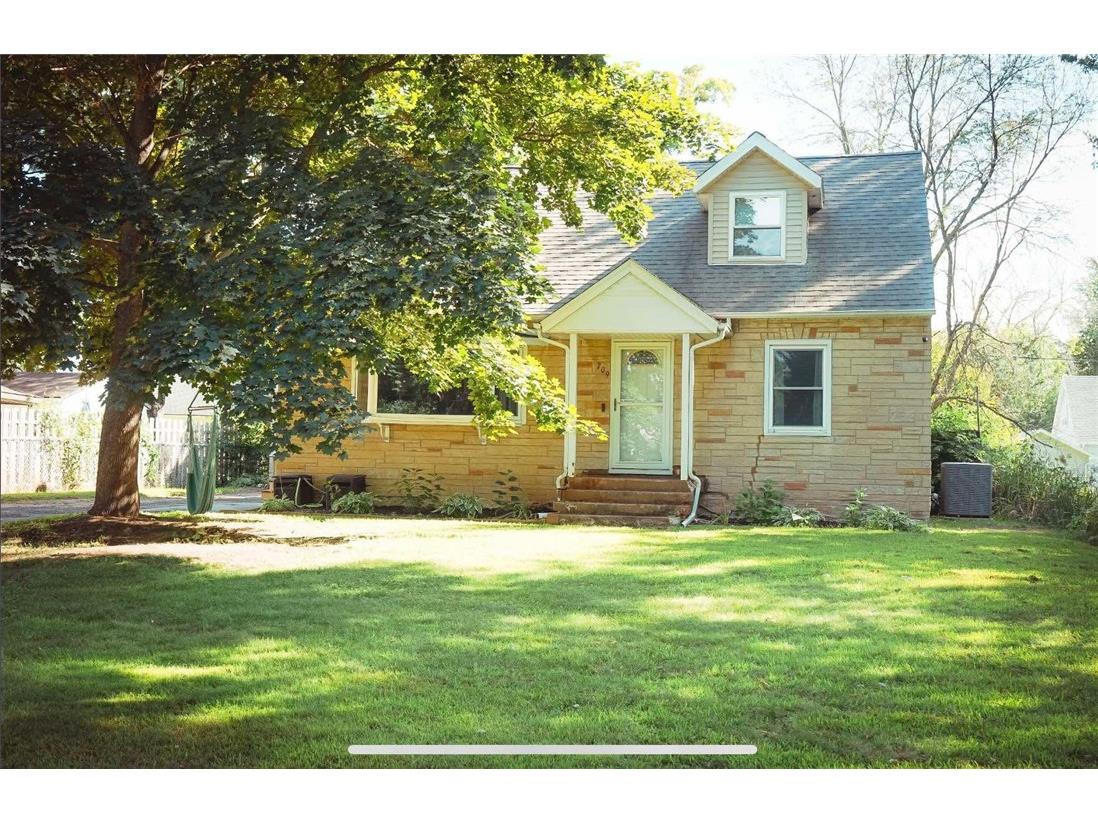 709 Olive Street Chippewa Falls WI 54729 1594789 image1