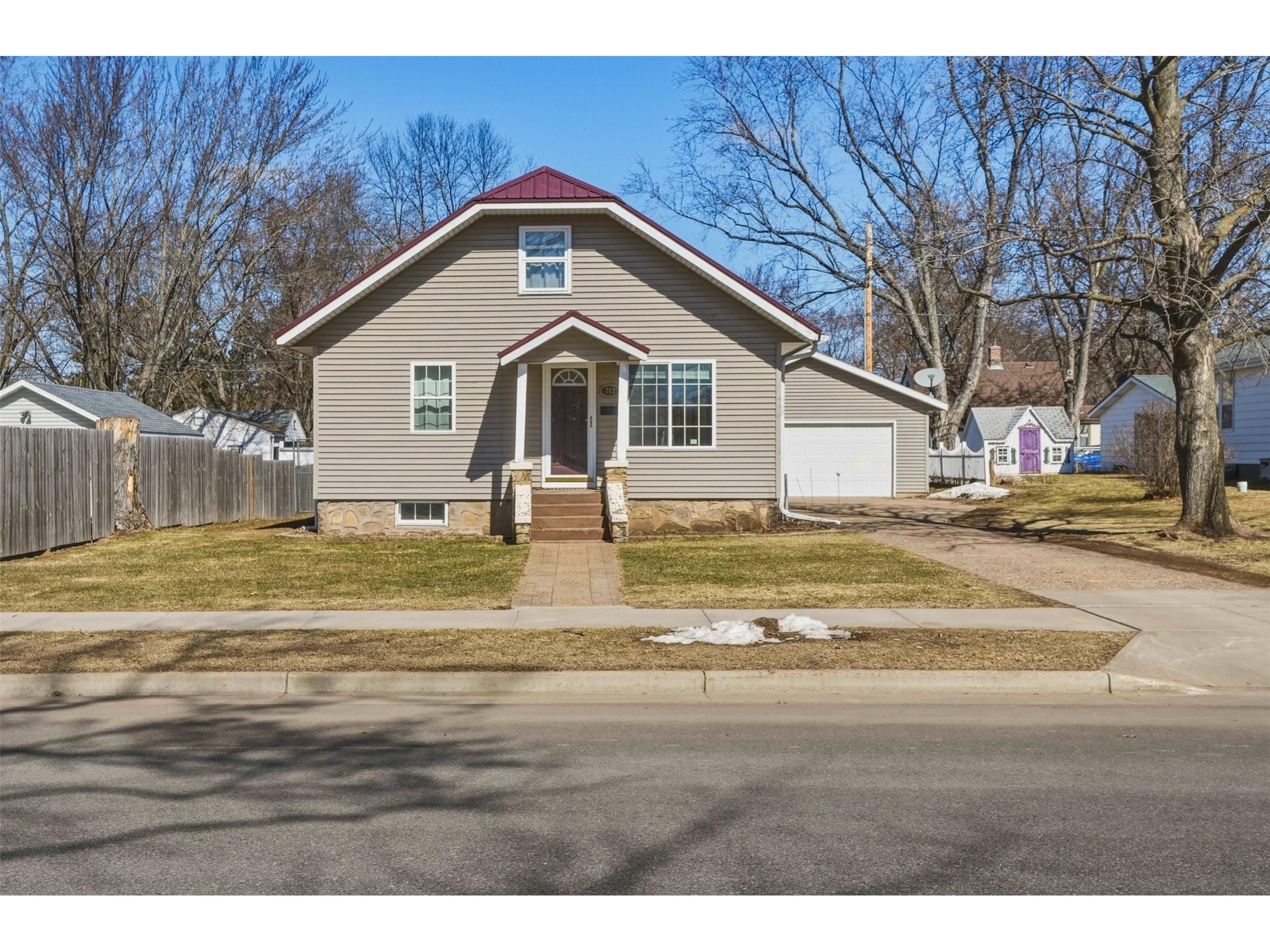 712 W Elm Street Chippewa Falls WI 54729 1599443 image1