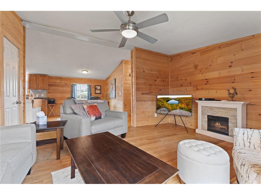 713 Center Street Chetek WI 54728 1596389 image11