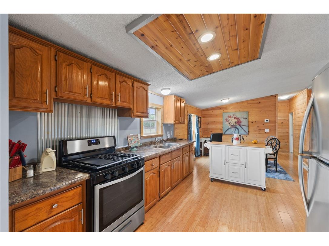 713 Center Street Chetek WI 54728 1596389 image14