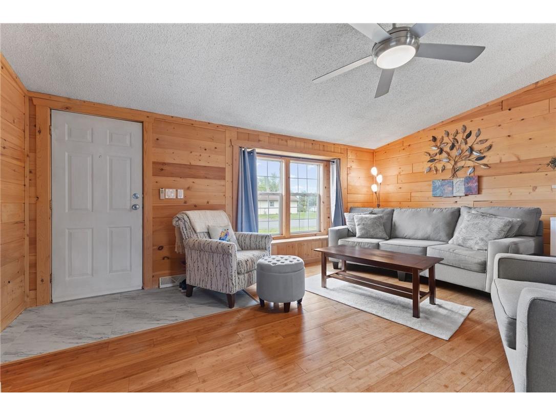 713 Center Street Chetek WI 54728 1596389 image8