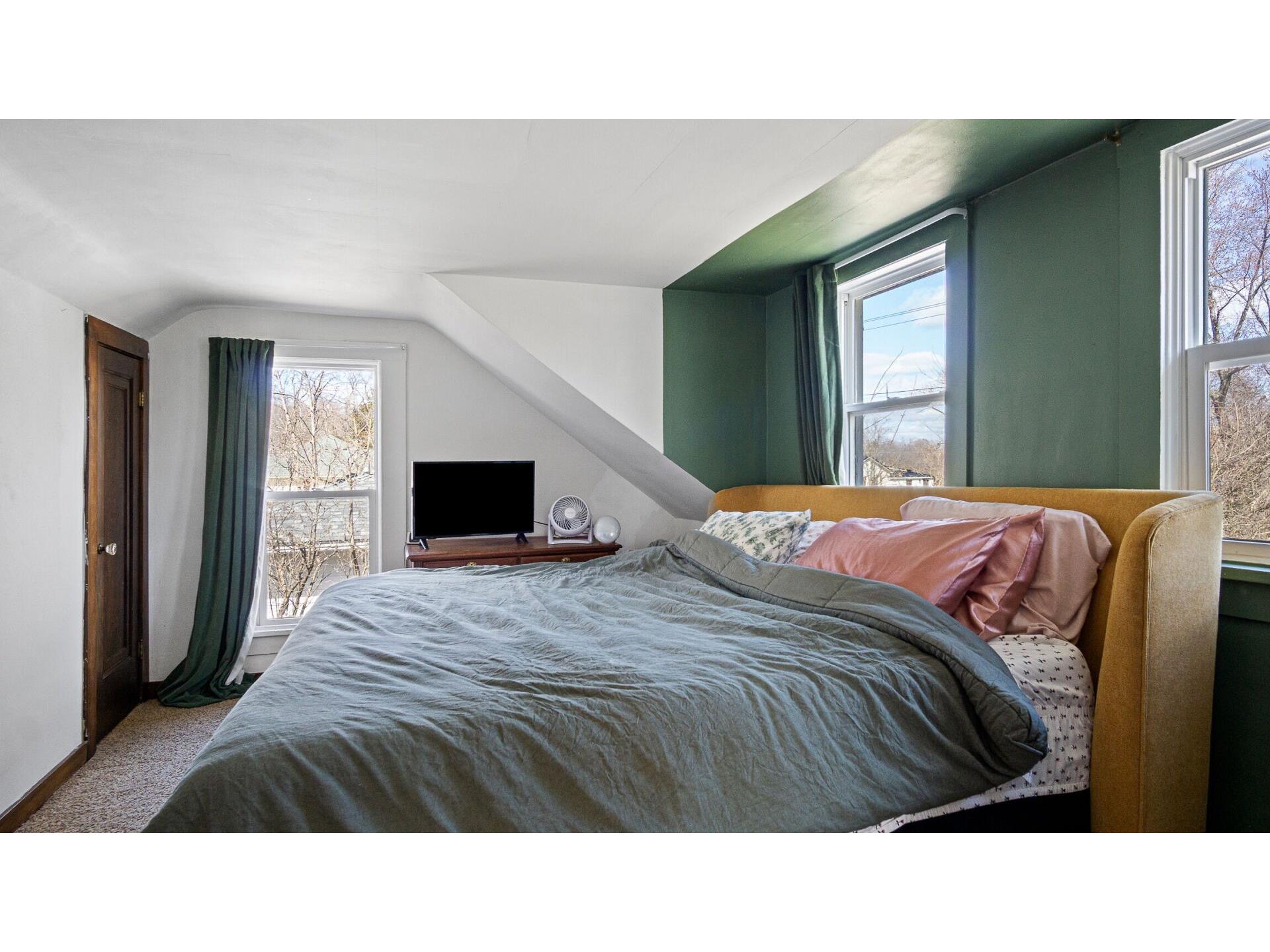 716 Ferry Street Eau Claire WI 54703 1600116 image25