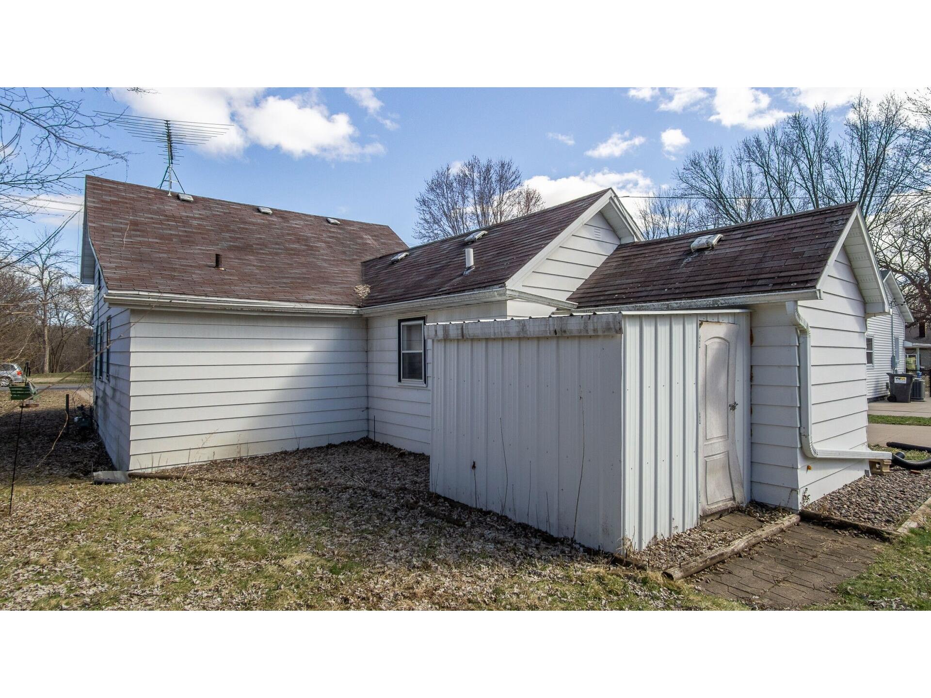 716 Ferry Street Eau Claire WI 54703 1600116 image42