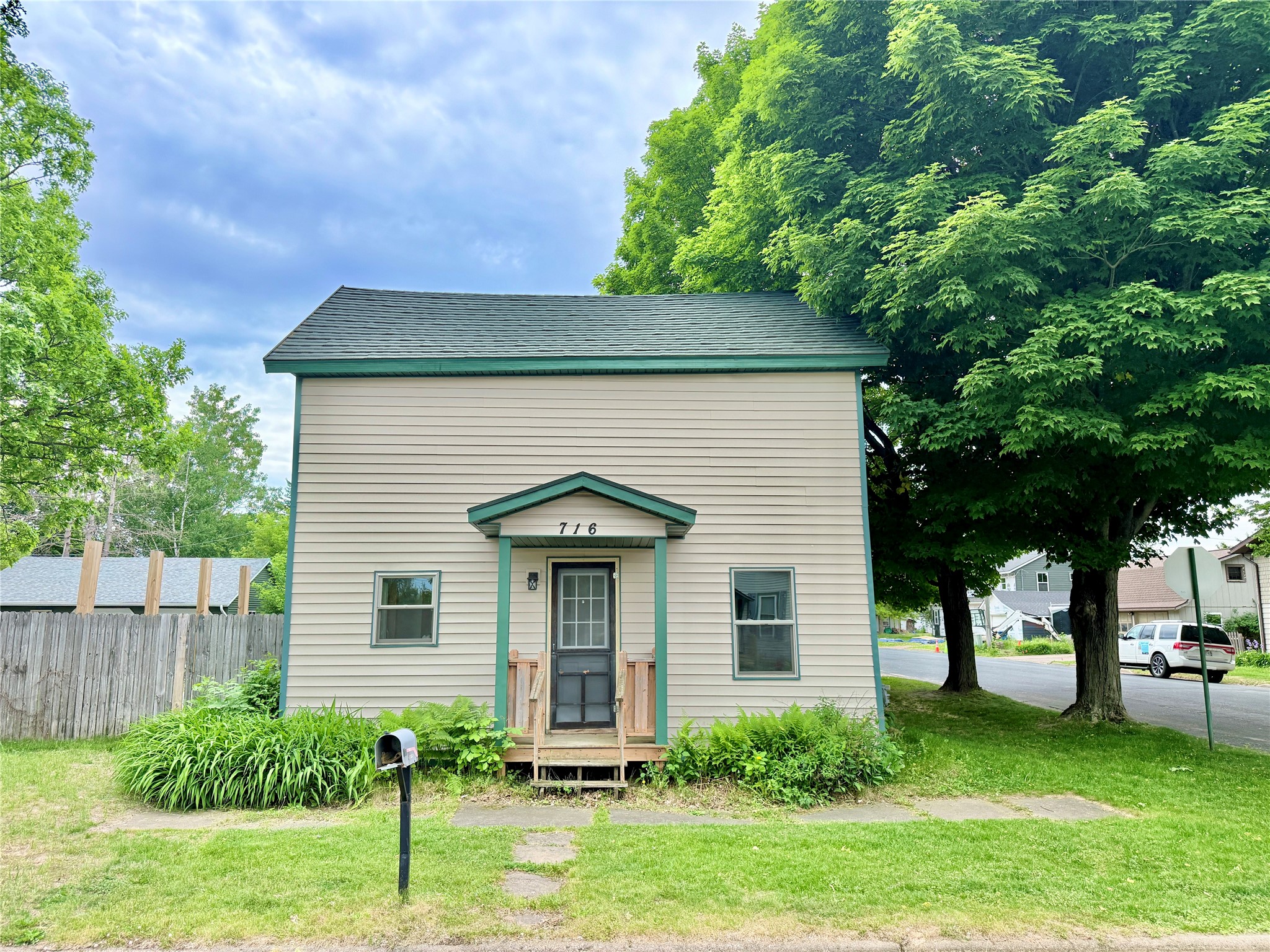 716 Lee Street Rice Lake WI 54868 1602009 image2