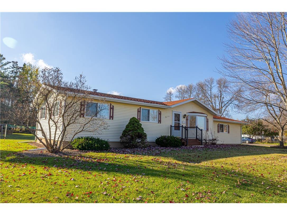 720 Summit Ave W Ladysmith WI 54848 1596728 image1