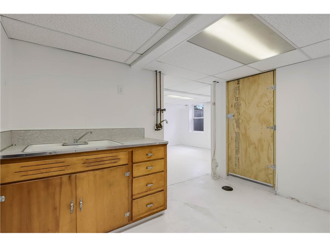 723 Huebsch Boulevard Eau Claire WI 54701 1594660 image18