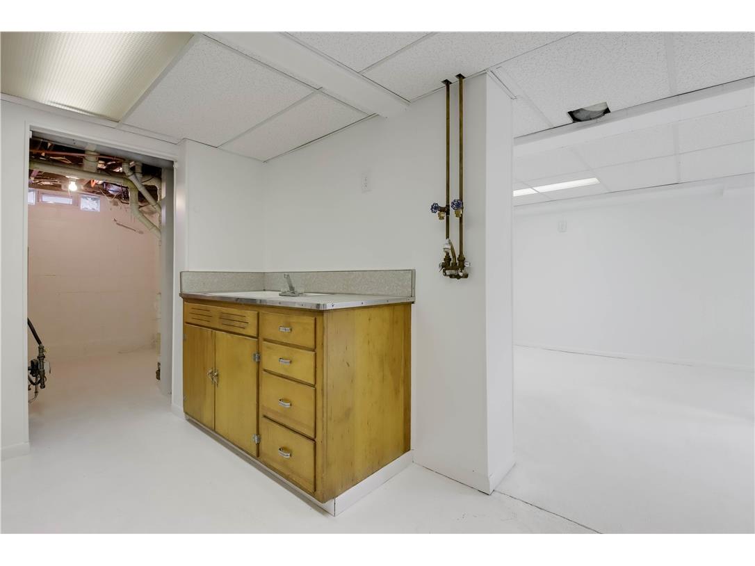 723 Huebsch Boulevard Eau Claire WI 54701 1594660 image20