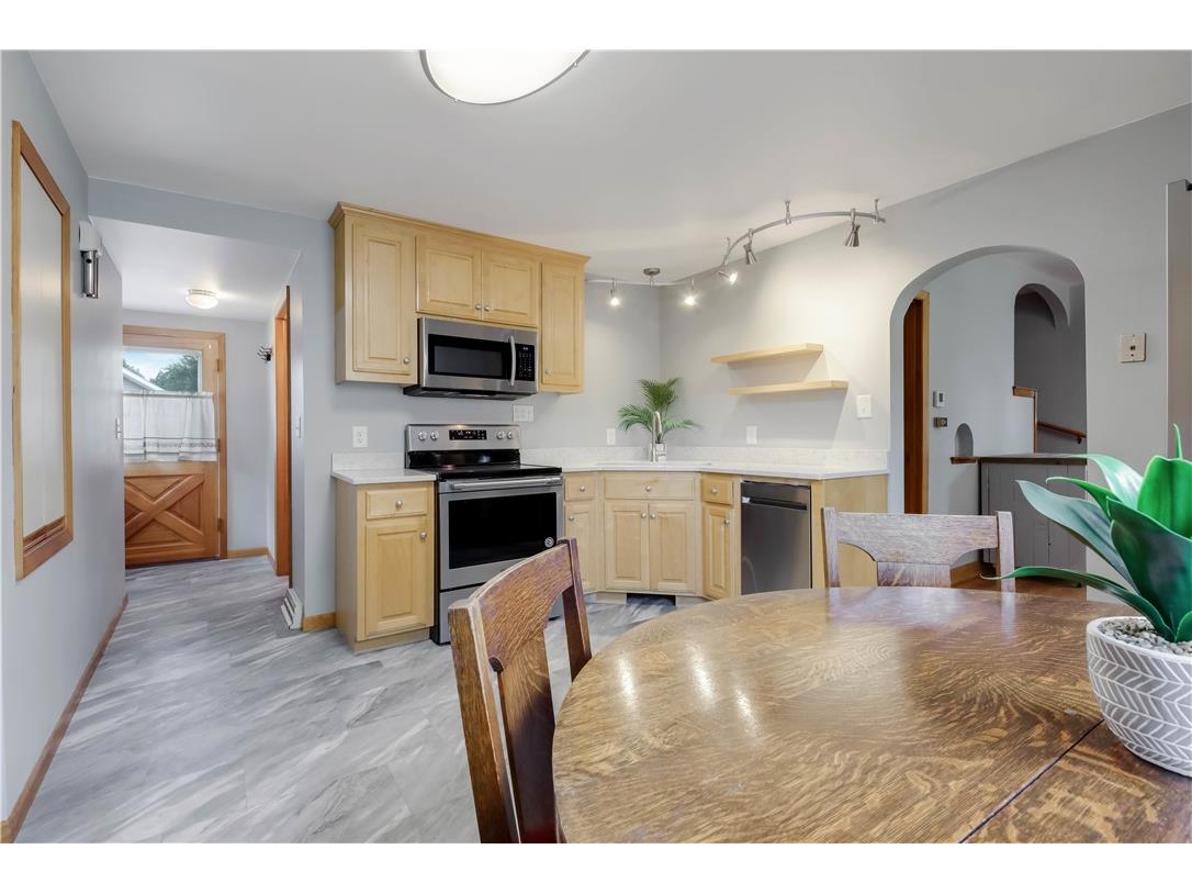 723 Huebsch Boulevard Eau Claire WI 54701 1594660 image4