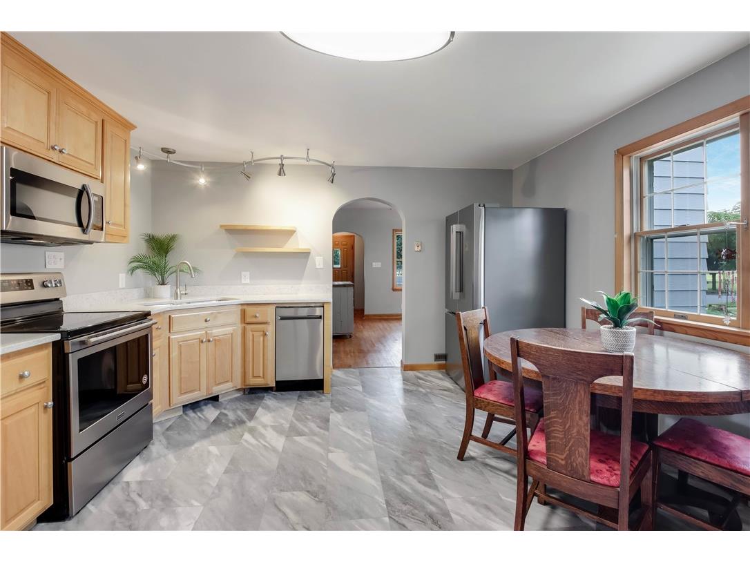 723 Huebsch Boulevard Eau Claire WI 54701 1594660 image5