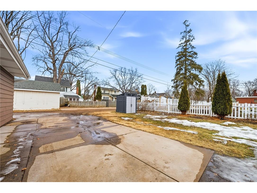724 Dover Street Chippewa Falls WI 54729 1598891 image34