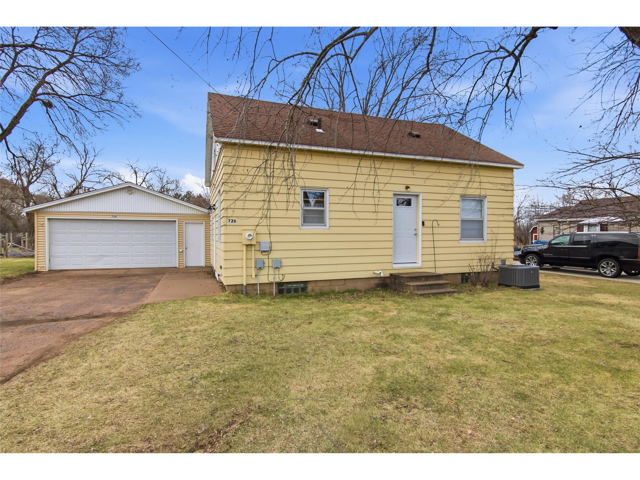 726 Herbert Street Chippewa Falls WI 54729 1599412 image1