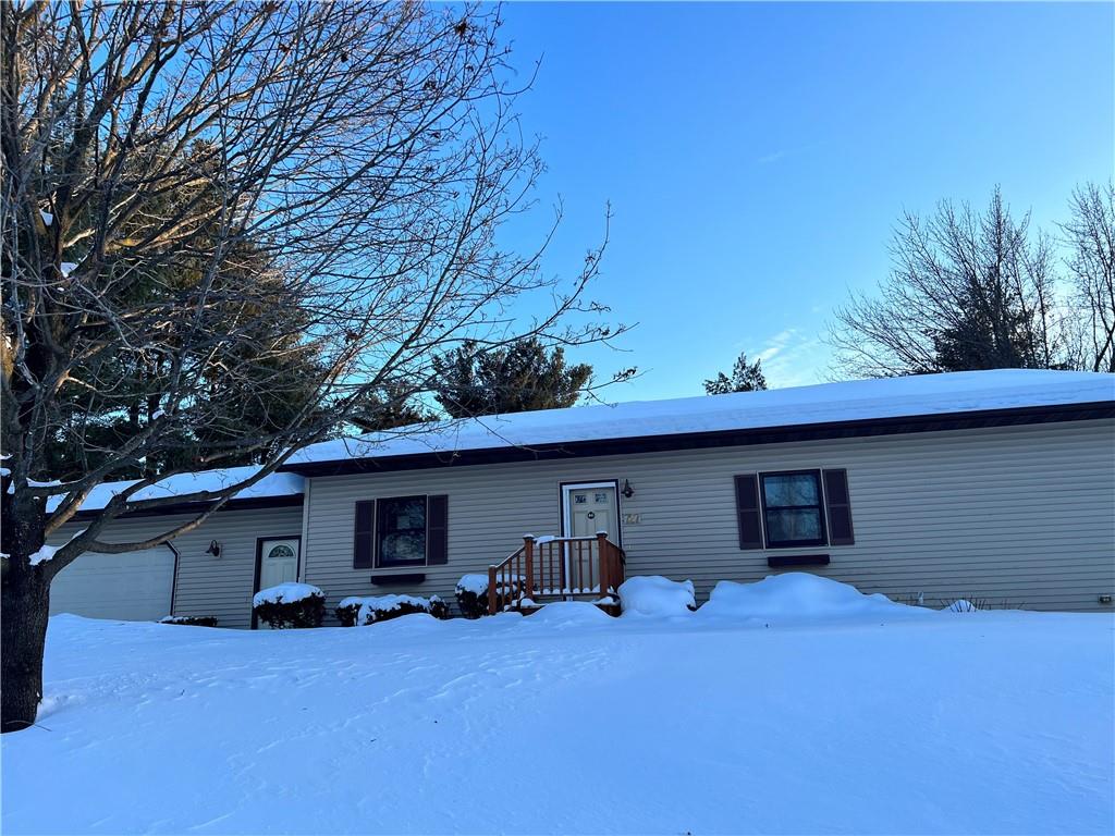 727 Farr Court, Eau Claire, WI, 54701 MLS 1570881 Edina Realty