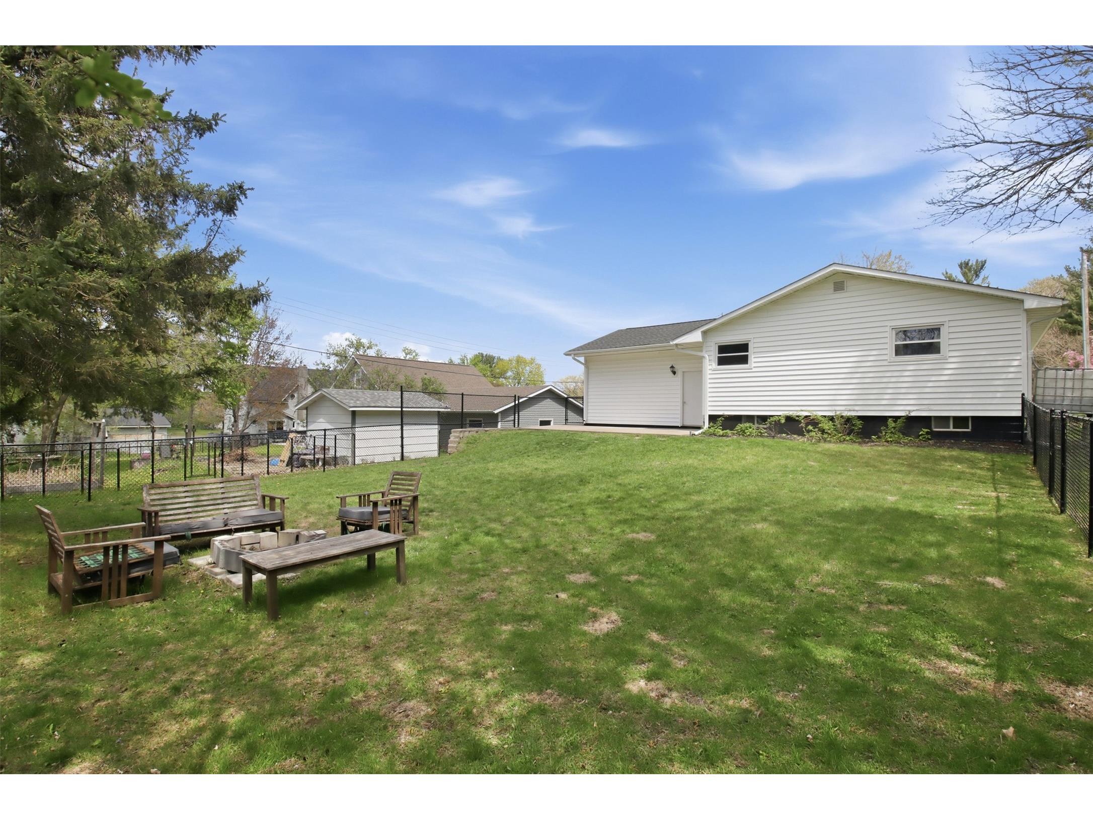 728 2nd Street W Altoona WI 54720 1600956 image34