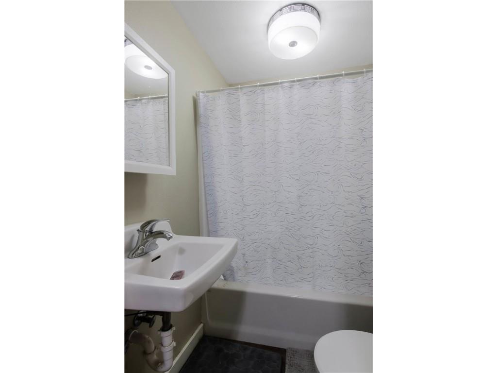 739 Broadway Street Eau Claire WI 54703 1596443 image10