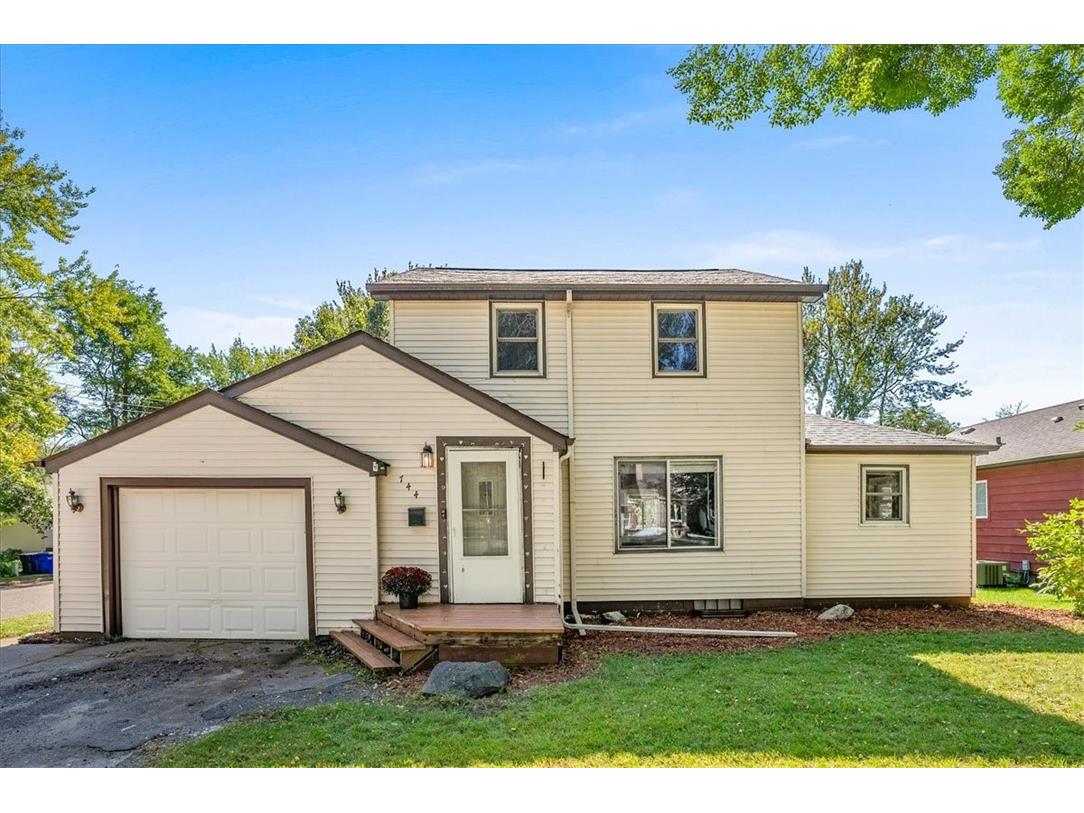 744 E 3rd Street New Richmond WI 54017 1595934 image1