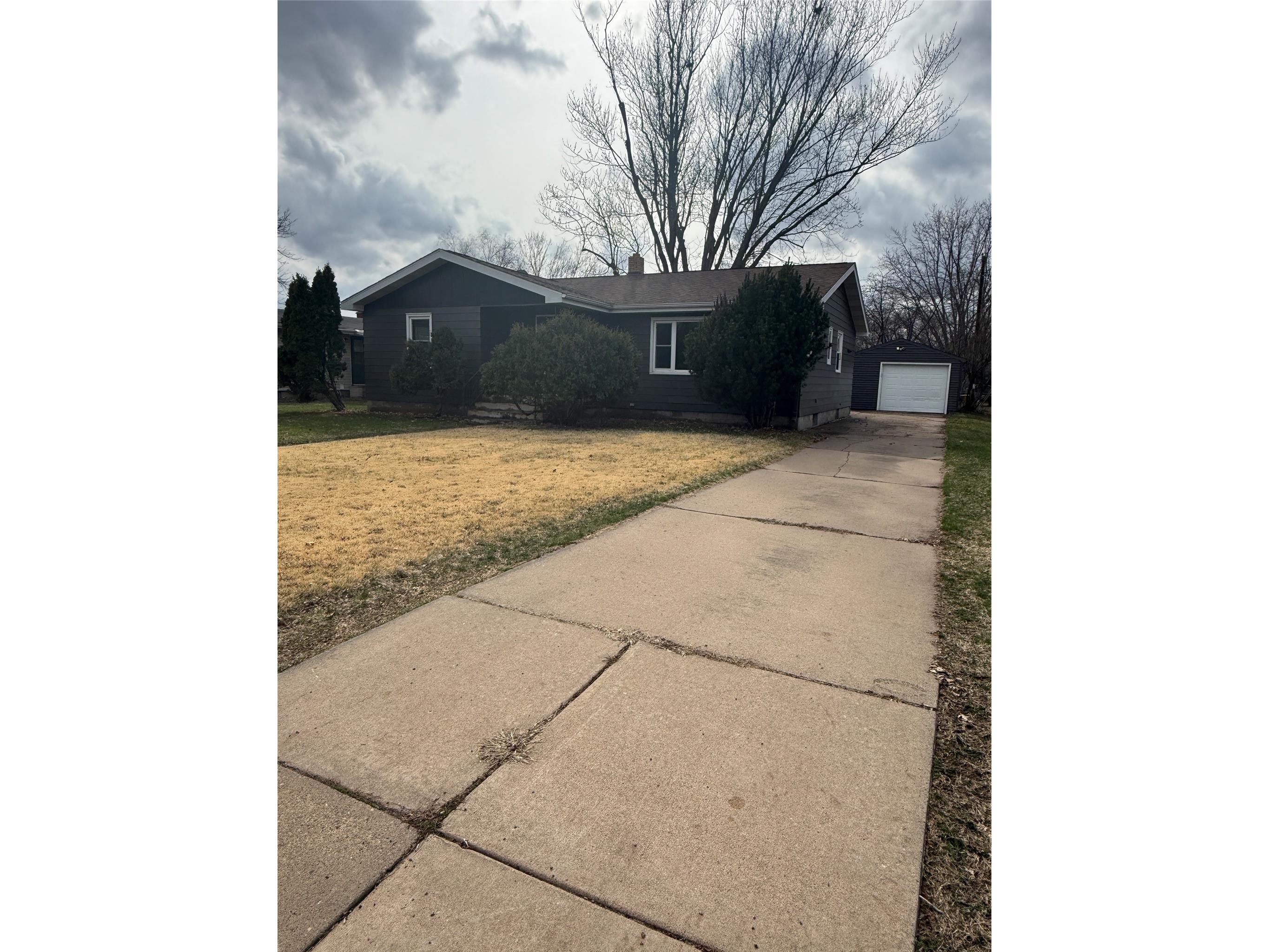 744 Wilson Street Chippewa Falls WI 54729 1600019 image2