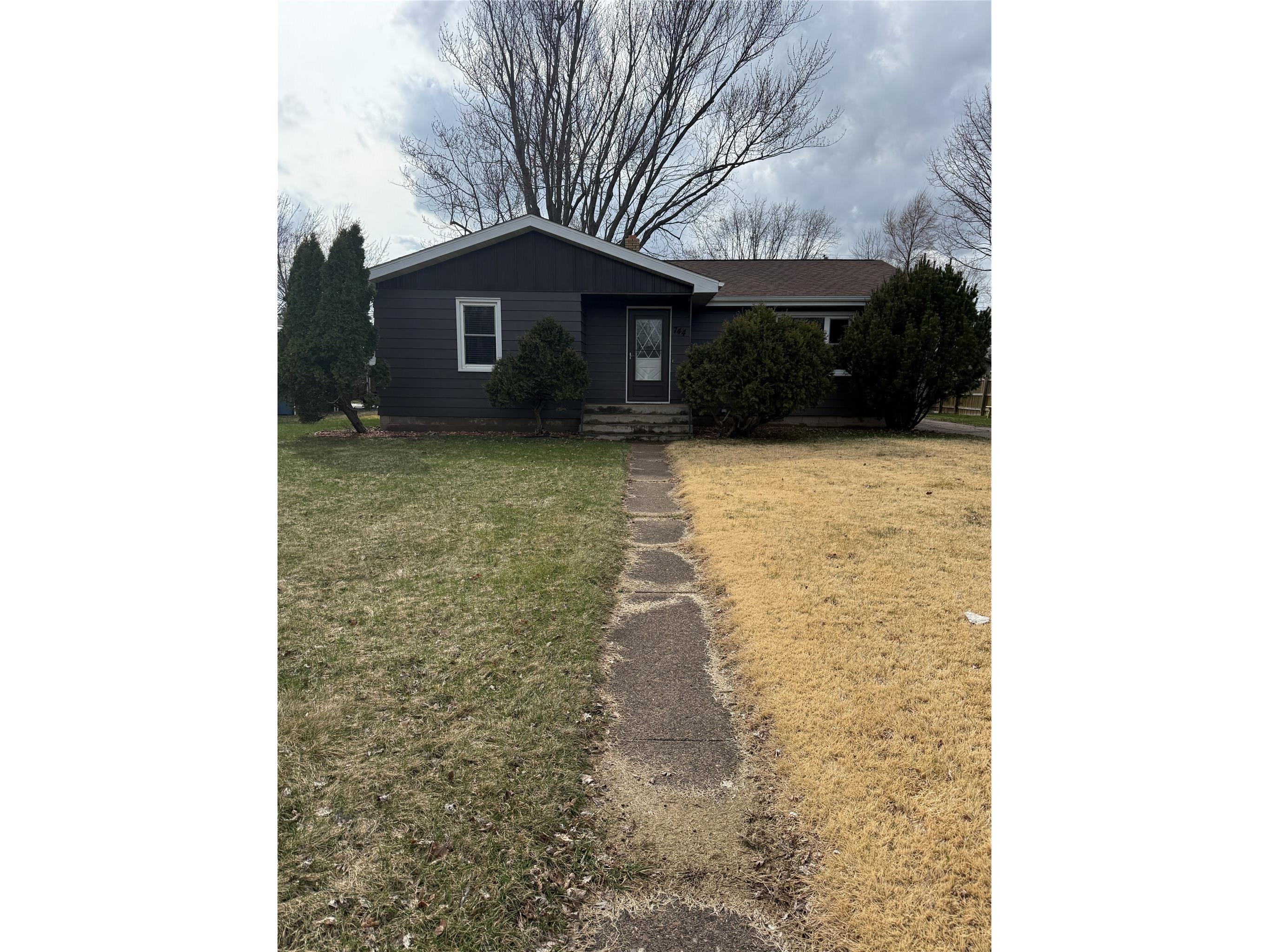 744 Wilson Street Chippewa Falls WI 54729 1600019 image28