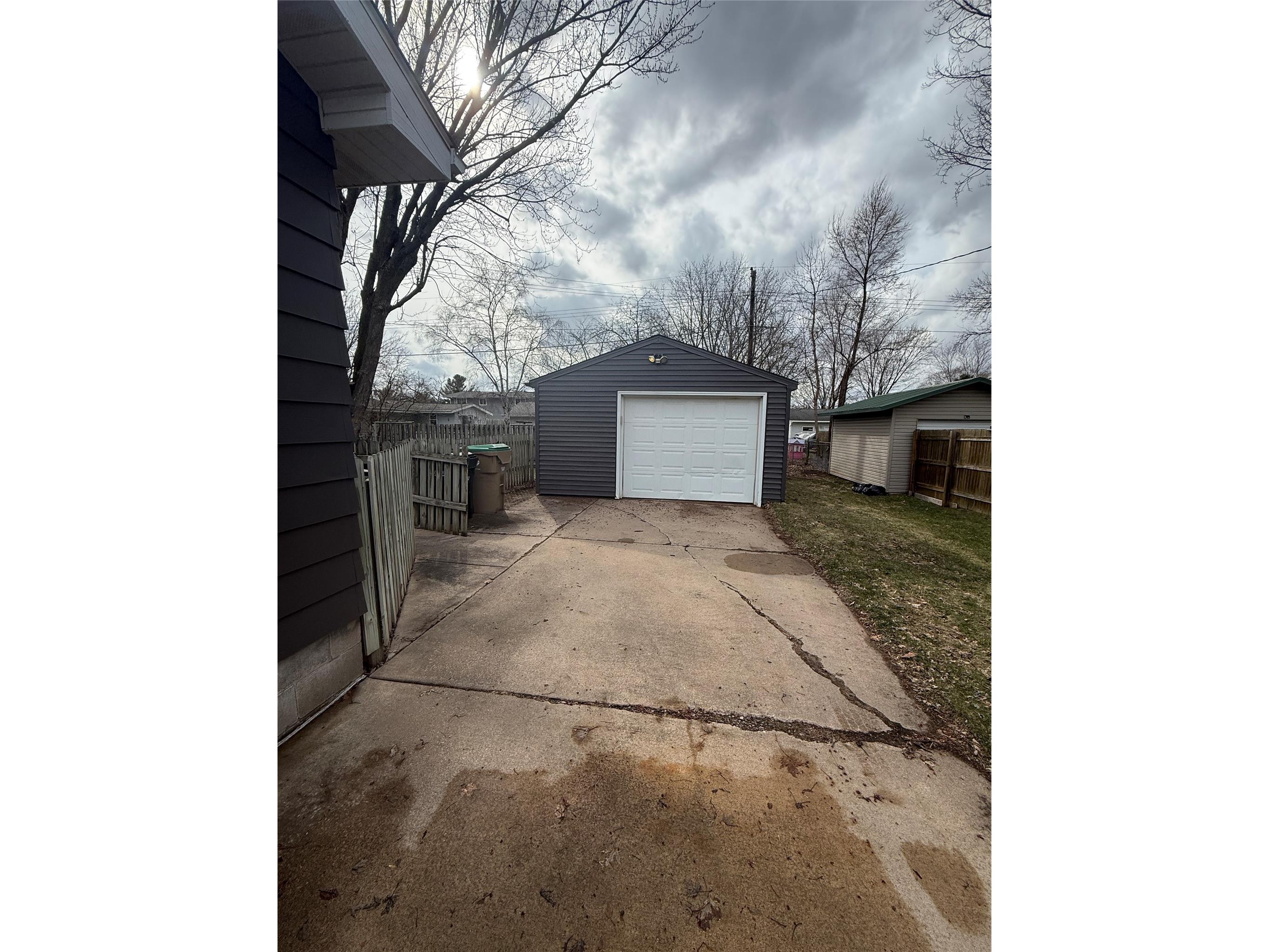 744 Wilson Street Chippewa Falls WI 54729 1600019 image3