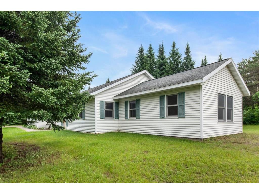 772 Horse Lake Lane Dresser WI 54009 1581258 image1