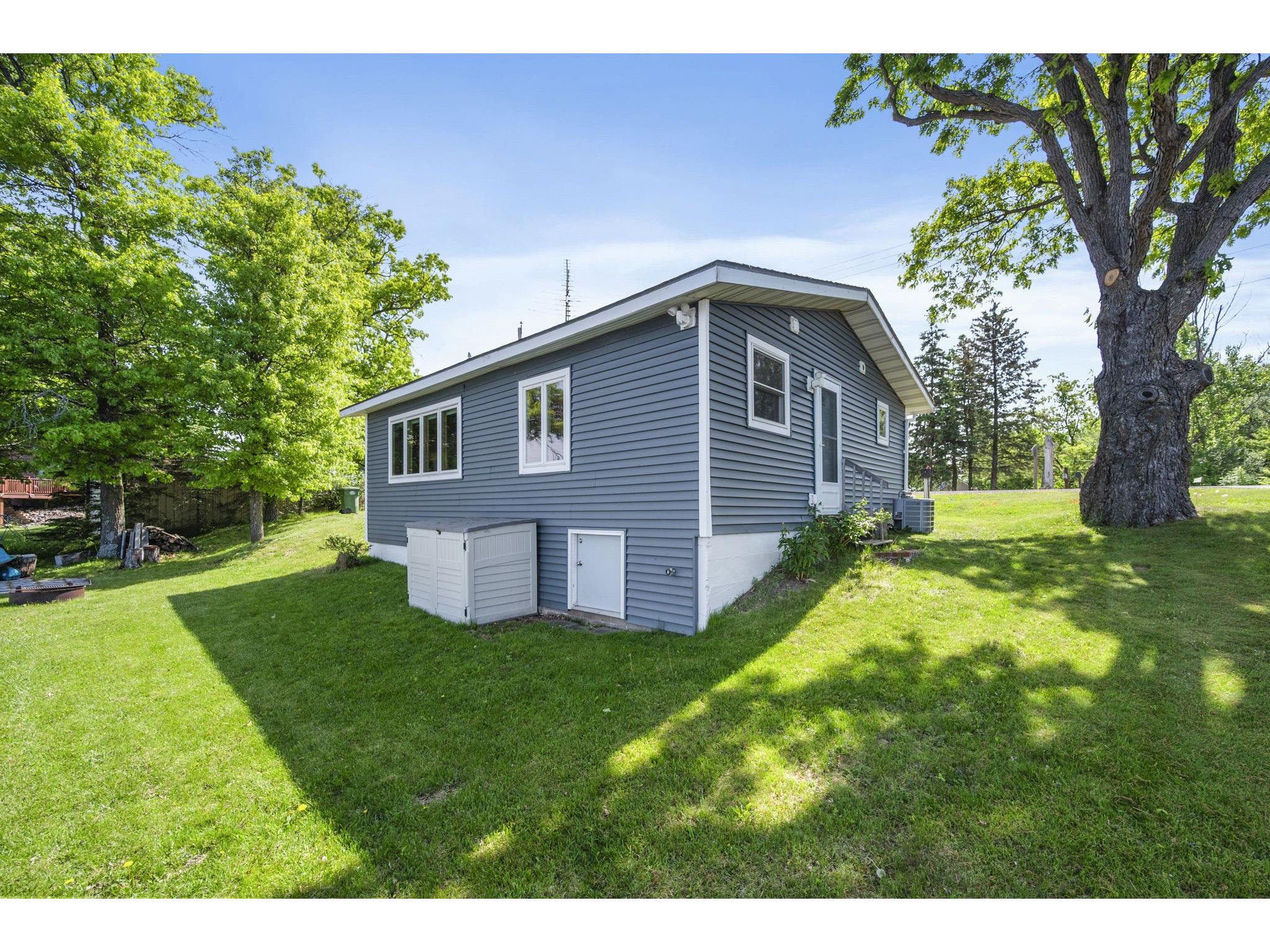 777 Us Highway 63 Clayton WI 54004 - Magnor Lake 1601792 image4