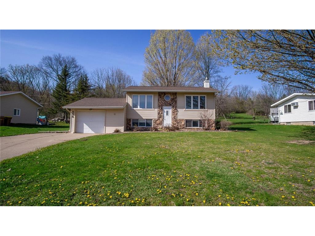 778 Highland Avenue Mondovi WI 54755 1581485 image1
