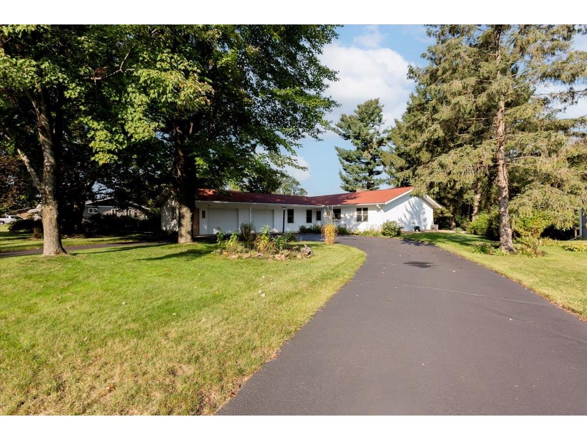 785 River Heights Road Menomonie WI 54751 - Red Cedar River 1599473 image1