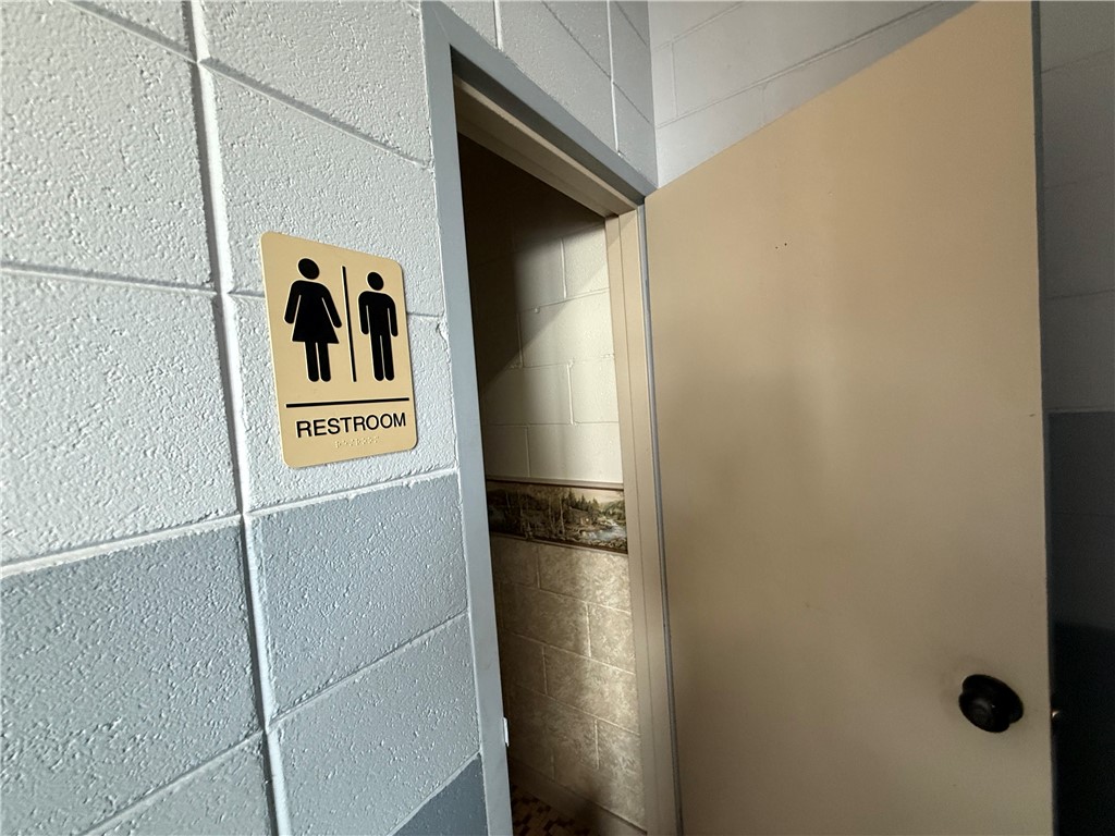 8 S 4th Street Barron WI 54812 1595721 image14