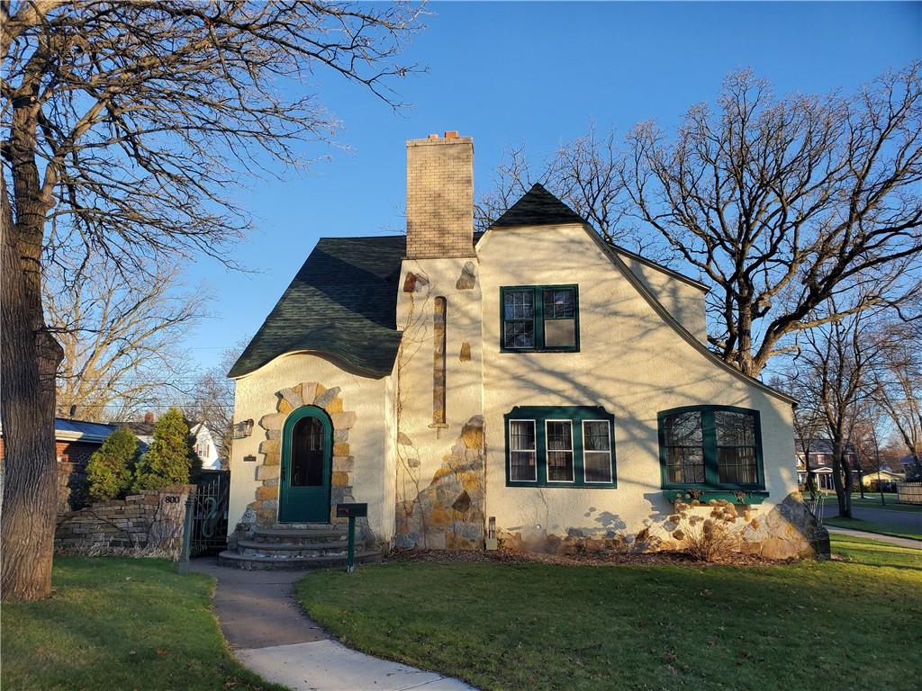 800 Dover Street, Chippewa Falls, WI, 54729 MLS 1552385 Edina Realty