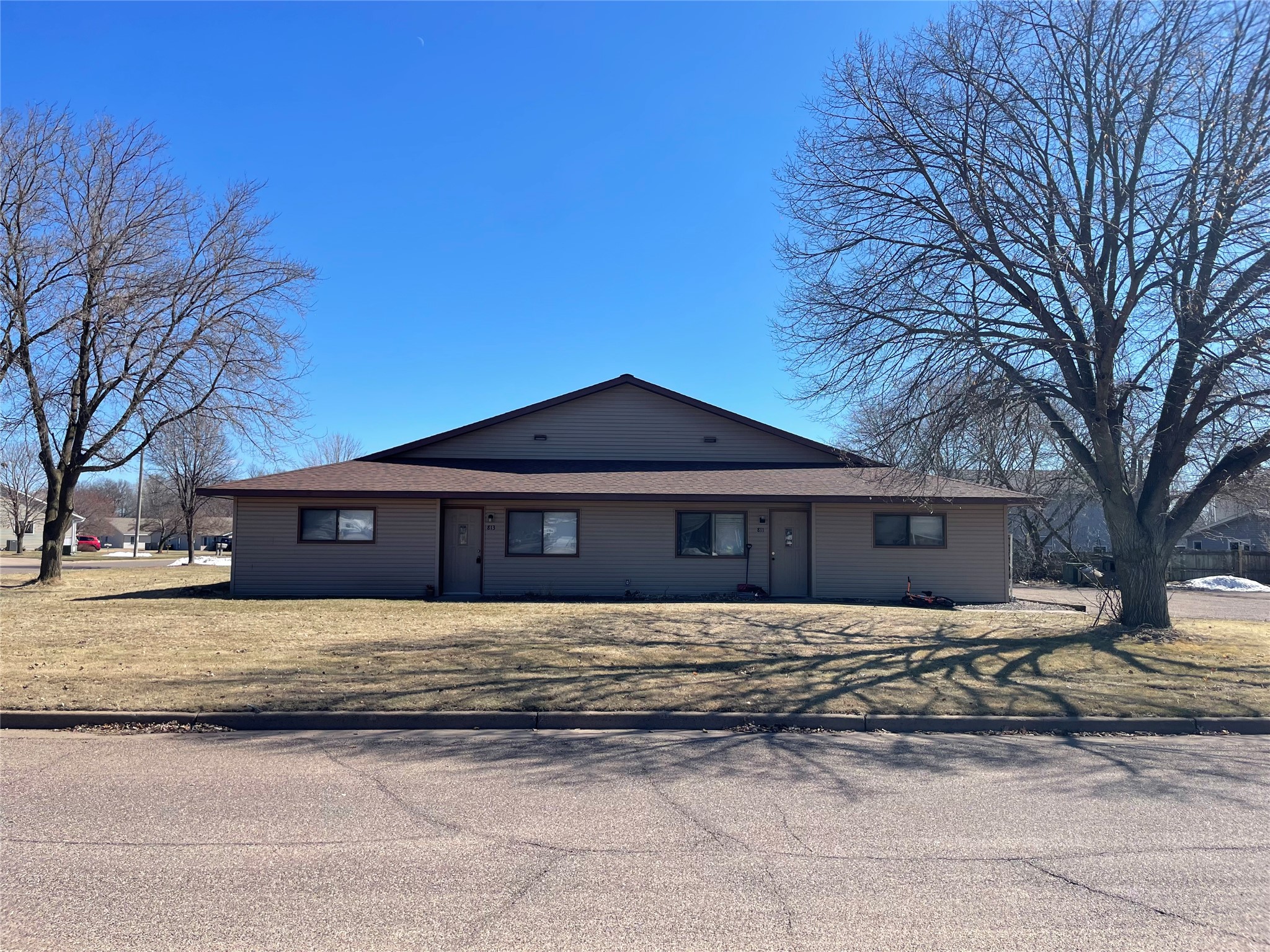801 & 811 Whispering Pine Drive #801-817 Chippewa Falls WI 54729 1599454 image2