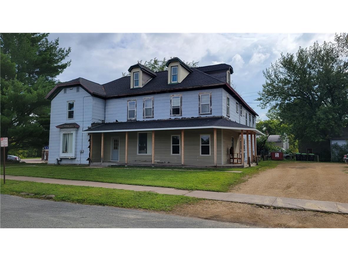 802 6th Avenue E #2 Menomonie WI 54751 1595739 image1