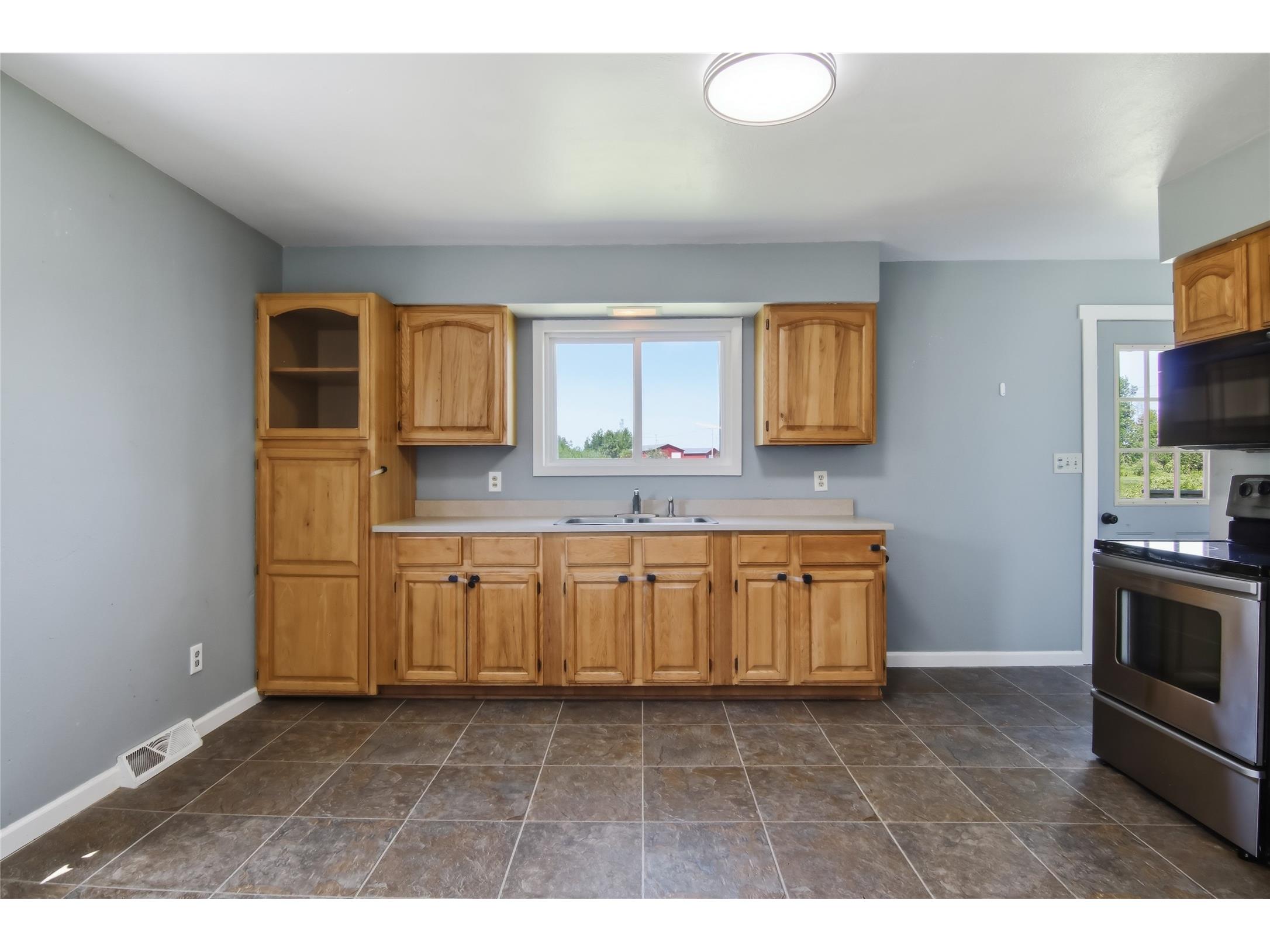 802 Janicki Road Stanley WI 54768 1601699 image10