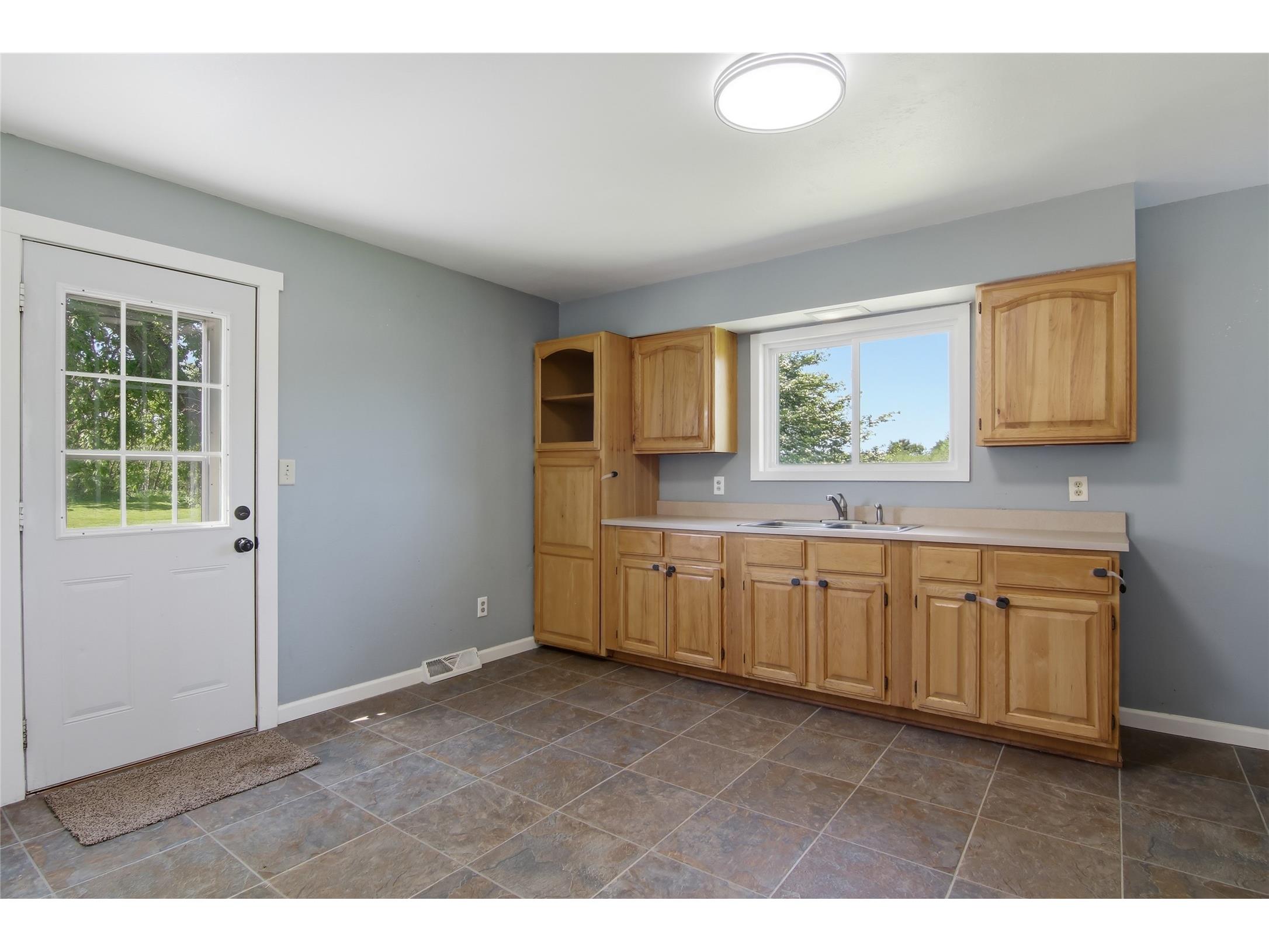 802 Janicki Road Stanley WI 54768 1601699 image9