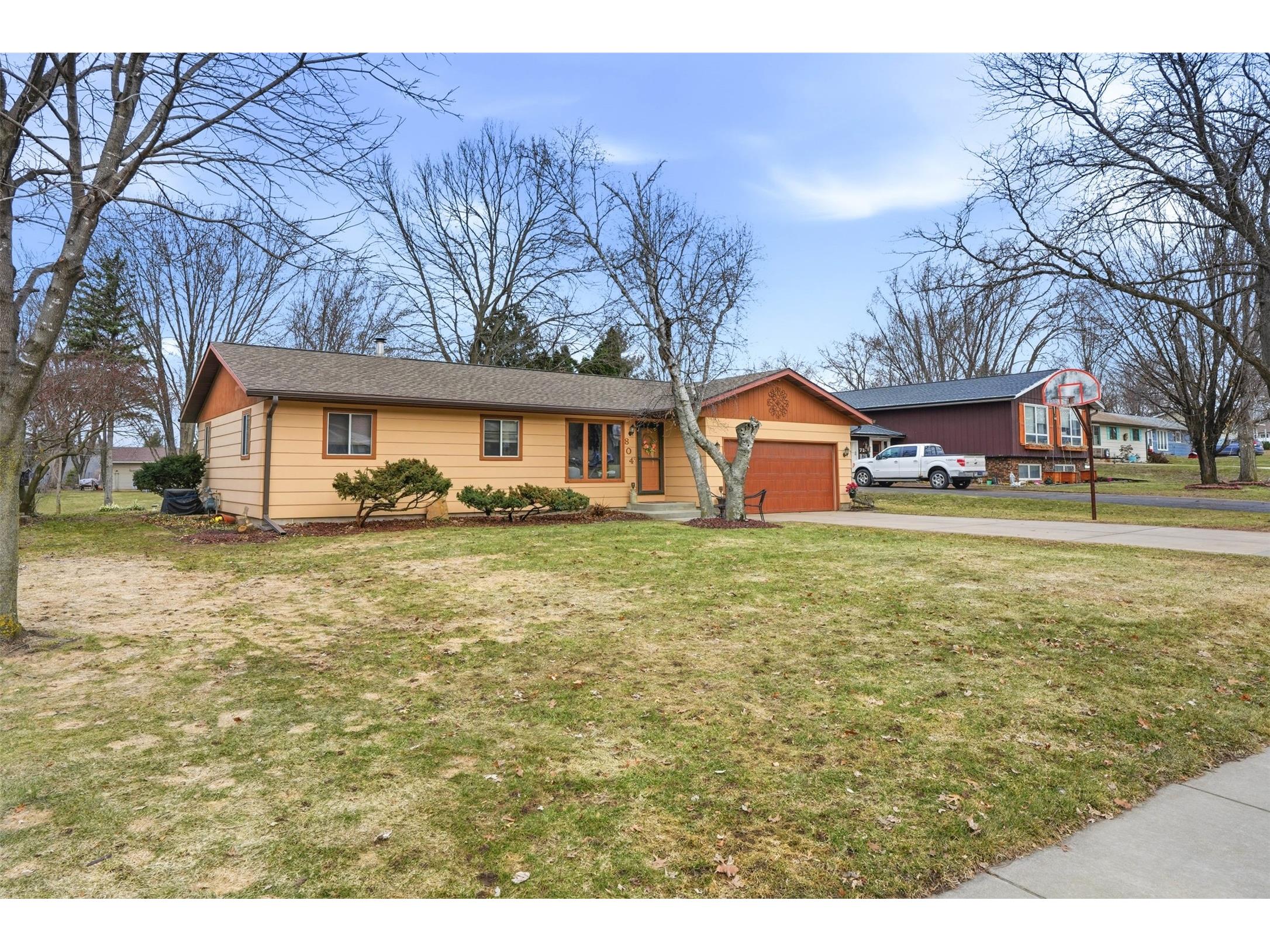 804 Roberts Street Altoona WI 54720 1599424 image2