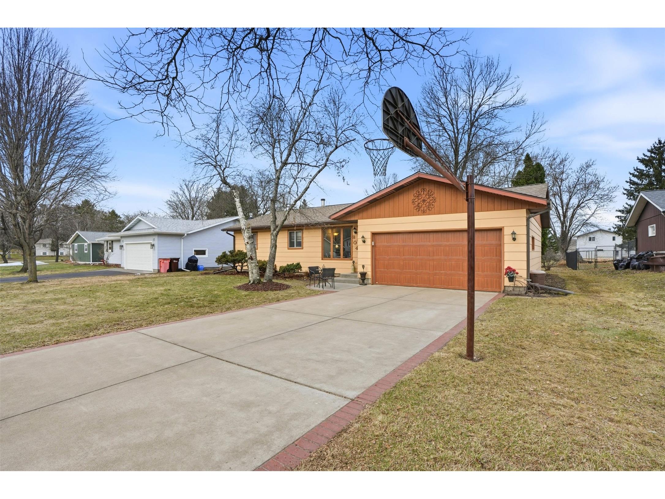 804 Roberts Street Altoona WI 54720 1599424 image3