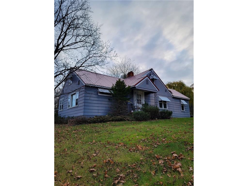 805 E Park Avenue, Chippewa Falls, WI, 54729 MLS 1569940 Edina Realty