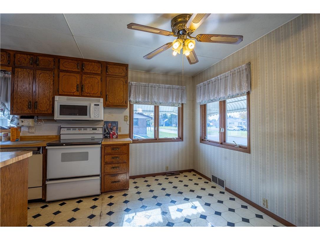 809 E 6th Street S Ladysmith WI 54848 1596656 image9