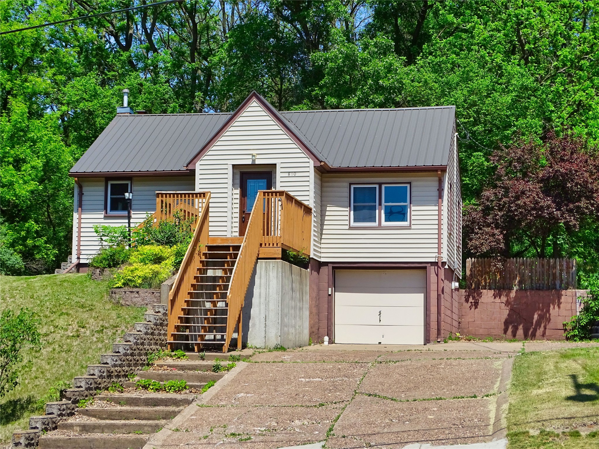 810 3rd Avenue E Durand WI 54736 1601630 image1
